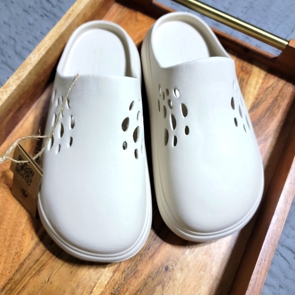 Steve Madden womens platform clogs - Picture 1 of 8